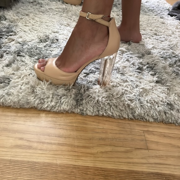 Sandals - Picture 2 of 6